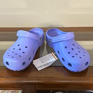 Crocs Classic Lilac M7/W9, NWT